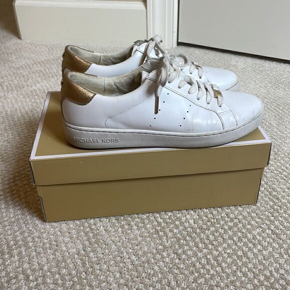 Michael Kors Irving Lace Up Sneakers - Picture 3 of 8